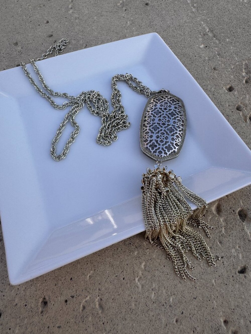 Luxe Lattice! Kendra Scott Retired Rayne Tassel Necklace